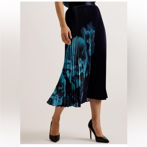 Ted Baker Blue Izmir Pleated Midi Skirt Floral $295 Size 0 XS Satin - Picture 3 of 16